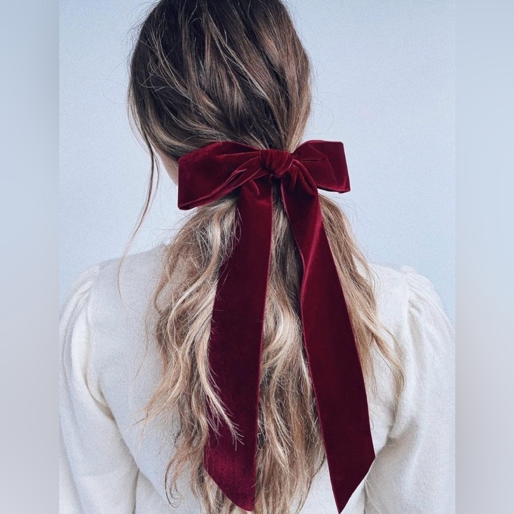 🎸Kristin Ess🎸🔥NWT🔥The Velvet Bow Slide in Burgandy